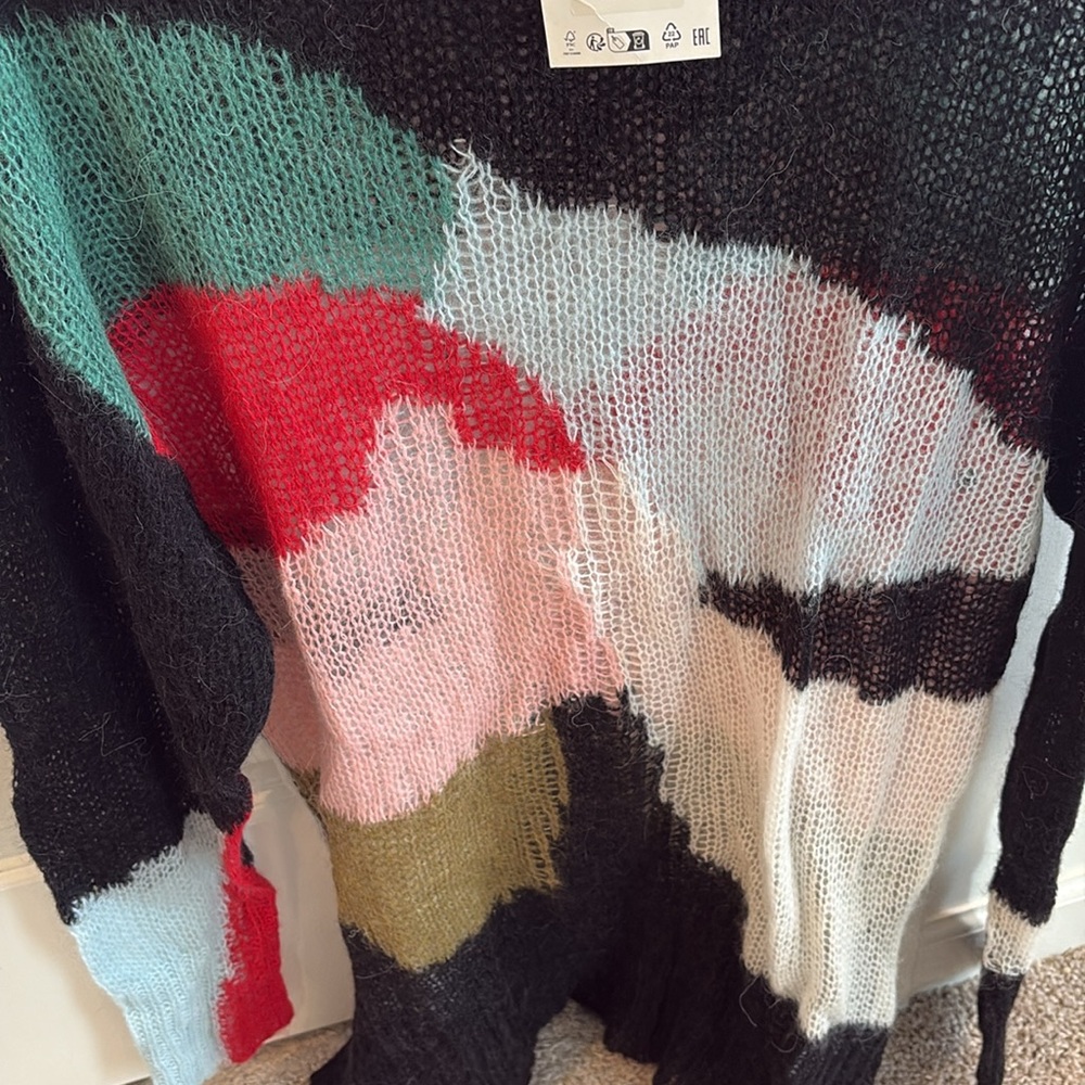 Sweater - Picture 3 of 5